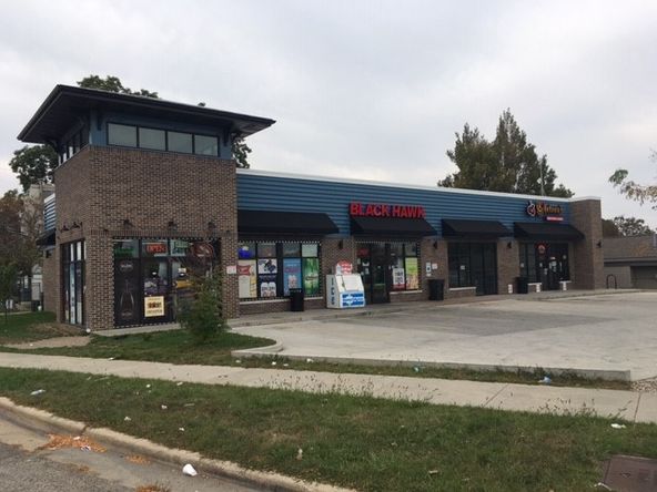 RETAIL INVESTMENT OPPORTUNITY: 2401 W Springfield Ave, Champaign, IL 61821